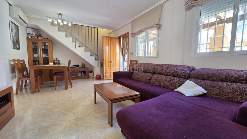 Foto 42a6797b-4254-47f5-9442-5cc11419ad37. Casa adossada a calle calle gotzone mora 36 a Parque Acuático - Sector 25 Torrevieja