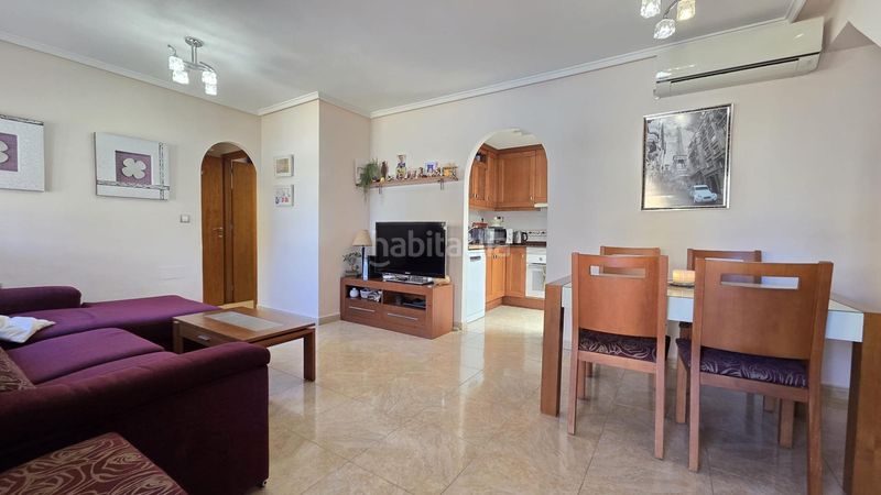 Foto 580d8e2c-8a62-413a-a187-752c24749ff1. Casa adossada a calle calle gotzone mora 36 a Parque Acuático - Sector 25 Torrevieja