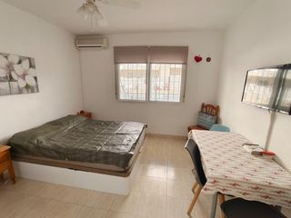 Apartament a Calle loma la 31. Estudio con zona de dormitorio extra y piscina