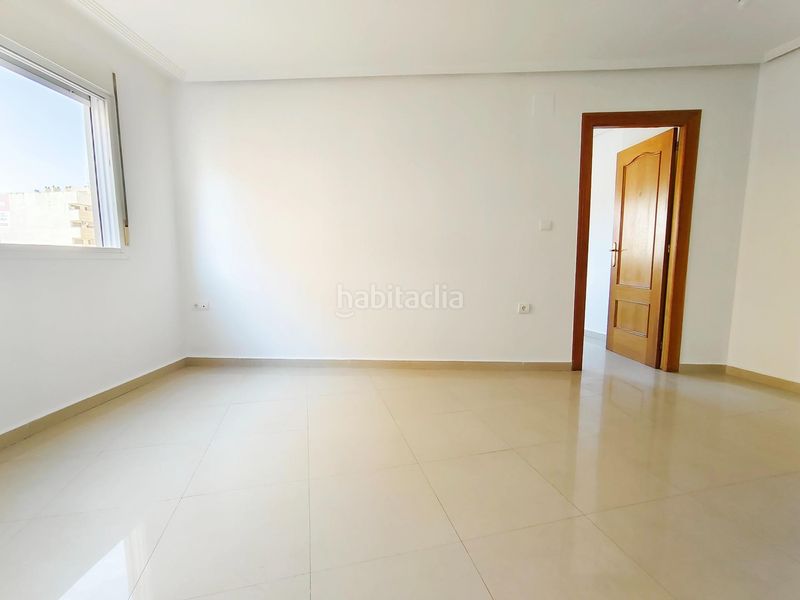 Foto d9a83cf3-4342-4350-b1da-4cbcee9a713a. Apartment in calle zoa 58 in Antonio Machado Torrevieja