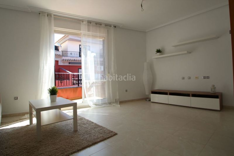 Foto 56eee1db-fd8e-4631-b9b1-a48cf6f41db2. Casa adossada a calle gotzone mora 10 a Parque Acuático - Sector 25 Torrevieja
