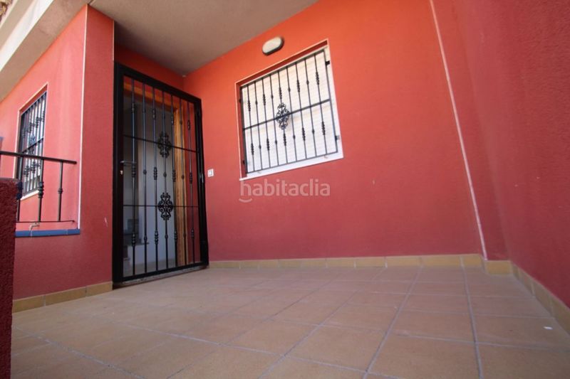 Foto 60ff69af-2ee8-44b2-b66a-868a960e24d0. Casa adossada a calle gotzone mora 10 a Parque Acuático - Sector 25 Torrevieja