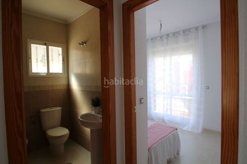 Foto 7ea58416-cfa0-4e16-b370-c65983c216ad. Casa adossada a calle gotzone mora 10 a Parque Acuático - Sector 25 Torrevieja