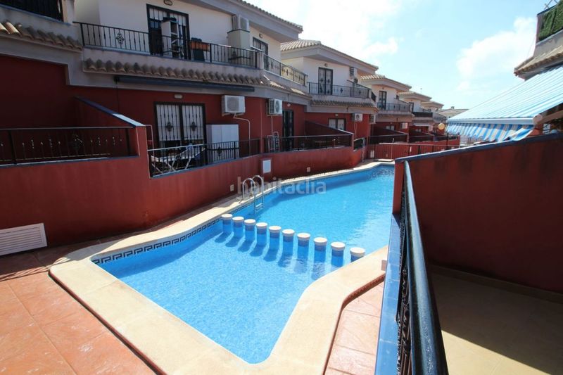 Foto 9168bd1d-f727-456a-bac2-99bb5a50f69c. Casa adossada a calle gotzone mora 10 a Parque Acuático - Sector 25 Torrevieja