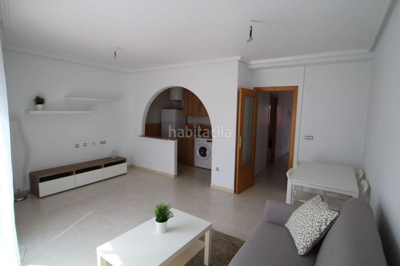 Foto 93173bd9-2651-46c8-93fd-e0aa4c5cf602. Casa adossada a calle gotzone mora 10 a Parque Acuático - Sector 25 Torrevieja