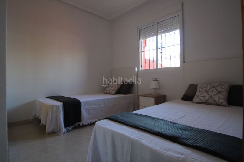 Foto a11e33f8-81eb-4ae6-8e22-84c604360551. Casa adossada a calle gotzone mora 10 a Parque Acuático - Sector 25 Torrevieja