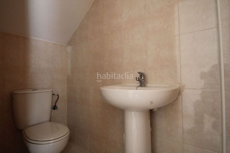 Foto e32b4ff2-aa16-43cc-aa8c-abbdece06127. Casa adossada a calle gotzone mora 10 a Parque Acuático - Sector 25 Torrevieja