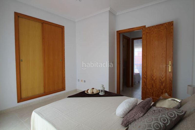 Foto f64ba4dd-0670-4cdd-bd46-16a085f6240f. Casa adossada a calle gotzone mora 10 a Parque Acuático - Sector 25 Torrevieja