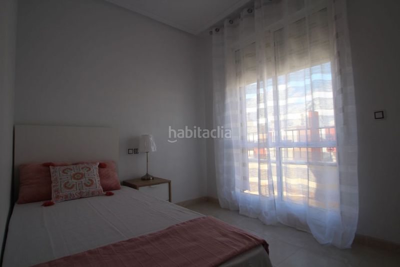 Foto fa9b8c33-2b43-48db-a9ab-fa6ee8b1b475. Casa adossada a calle gotzone mora 10 a Parque Acuático - Sector 25 Torrevieja