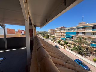 Duplex à Avenida avenida francia 14. Dúplex a 300 metros de la playa de la mata