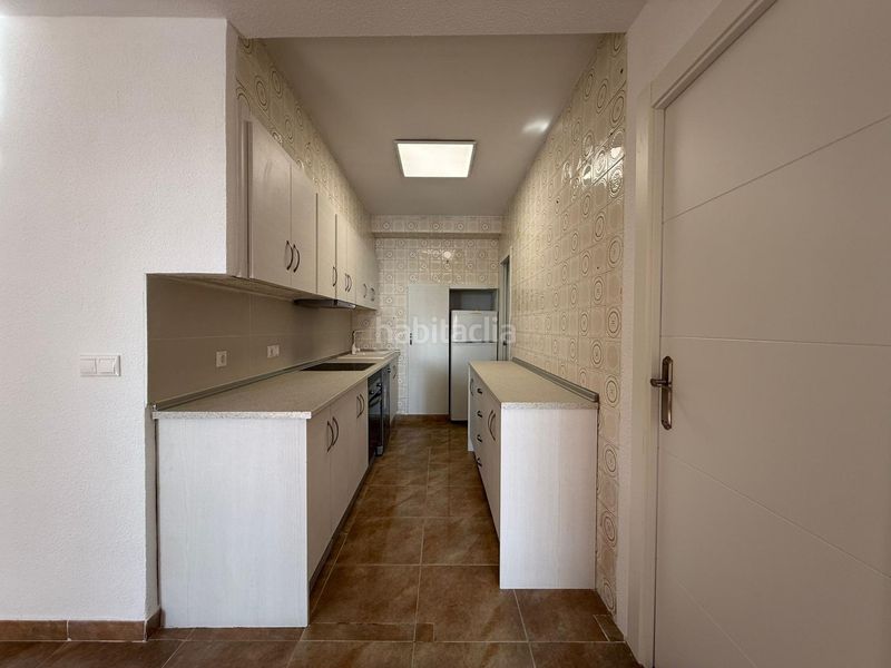 Foto 2851c65a-9e04-46b7-be9a-75d5bc0a58a1. Apartament amb aparcament a El Acequión Torrevieja