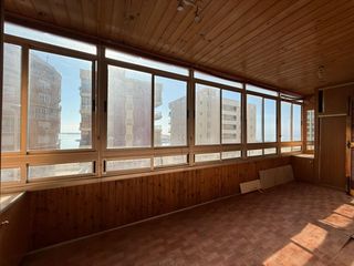 Apartament  Avenida doctor gregorio mara�on 70. Apartamento con vistas frontales al mar a 10 metros de la playa