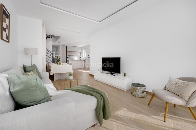 Foto 5881b9c8-6851-4ac3-9948-3a157771c7e0. Chalet en avenida avenida sur 23 en Aguas Nuevas Torrevieja