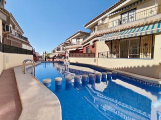 Casa a schiera in Calle gotzone mora 10
