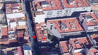 Terrain résidentiel à Calle la paz 227. Solar para construir  terreno urbano