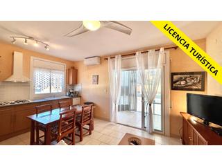 Apartament a Avenida de la bocana 51. Apartamento con licencia turística a pocos minutos de la playa e