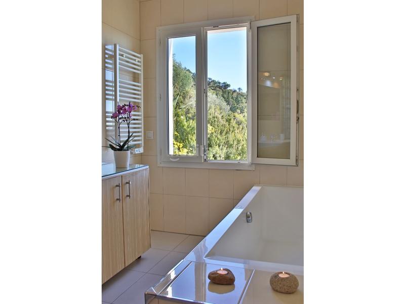 Foto cf3c9468-6ad1-4fab-b88b-5a4b13e307d9. Haus in carrer cadis 28 in Nord Roses