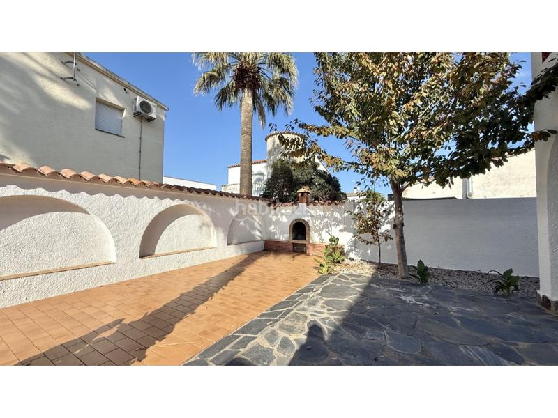 Foto 46be40c6-e8c0-4d37-92ea-962c9aa684ab. Apartament a Moxó - Sant Mori Empuriabrava