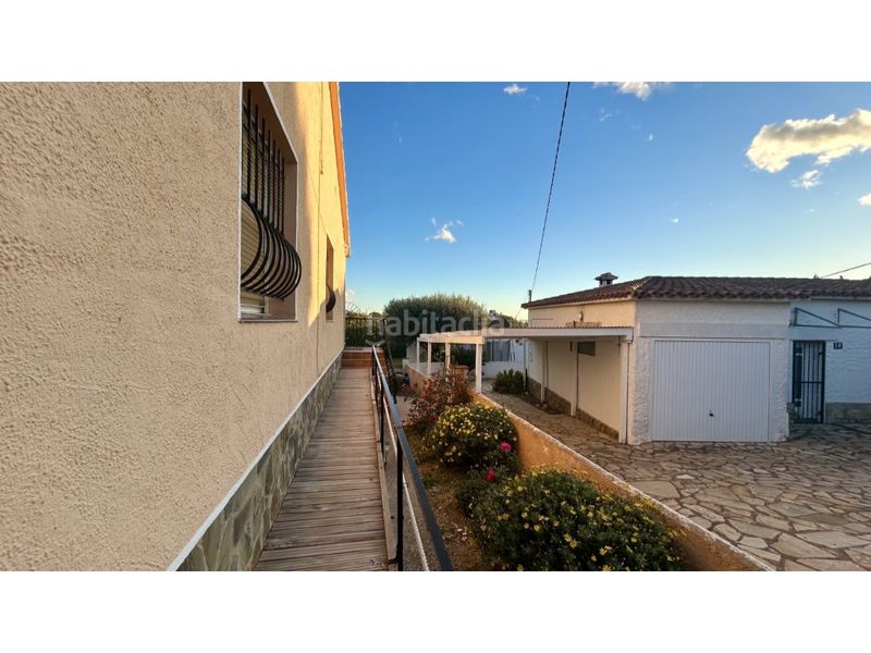 Foto 53359309-ec1e-4328-b55e-7944fba0e27a. Casa amb aparcament a Nord Roses