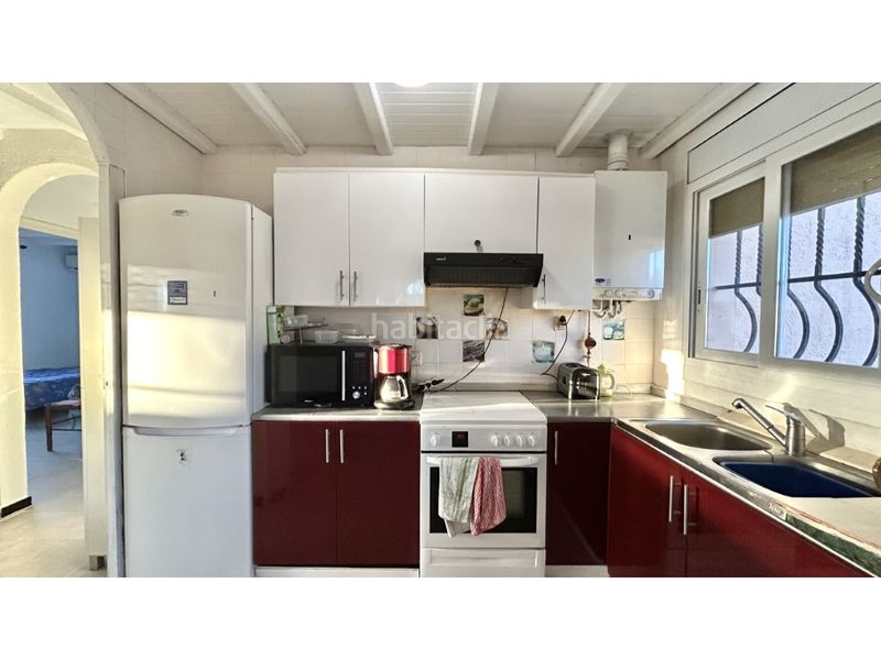 Foto f02d5c1e-fe9a-4a69-a3ec-5397d87b9f0f. Casa amb aparcament a Nord Roses