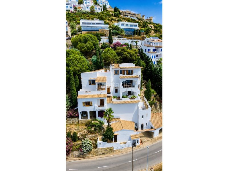 Foto b65dc0dc-a68f-4868-8234-bbfedba7f55d. Casa amb aparcament a Puig Rom-Canyelles-Almadrava Roses