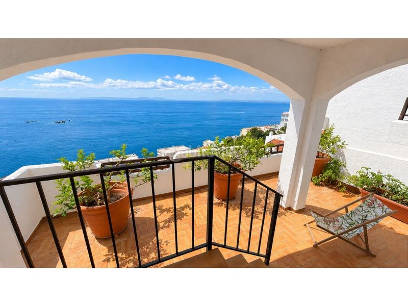 Foto bef812c0-db0b-42b3-a815-f5a61e1a425f. Casa amb aparcament a Puig Rom-Canyelles-Almadrava Roses
