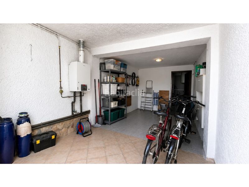 Foto c0cfcef9-5213-426d-b640-ecfaae317c47. Casa amb aparcament a Peni Empuriabrava