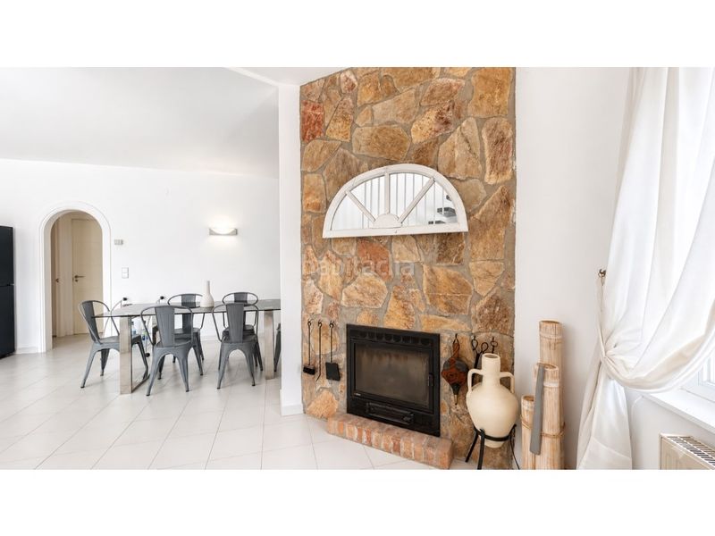 Foto e1c7a9db-0ce0-40a7-ab40-3ed7b720c319. Casa amb aparcament a Peni Empuriabrava