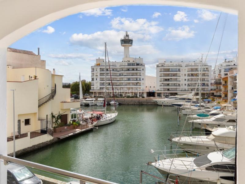 Foto 08e64605-c31a-4f85-9285-4124a9f3d356. Casa in sector cavall de mar 24-b in Salins - Cavall de Mar Empuriabrava