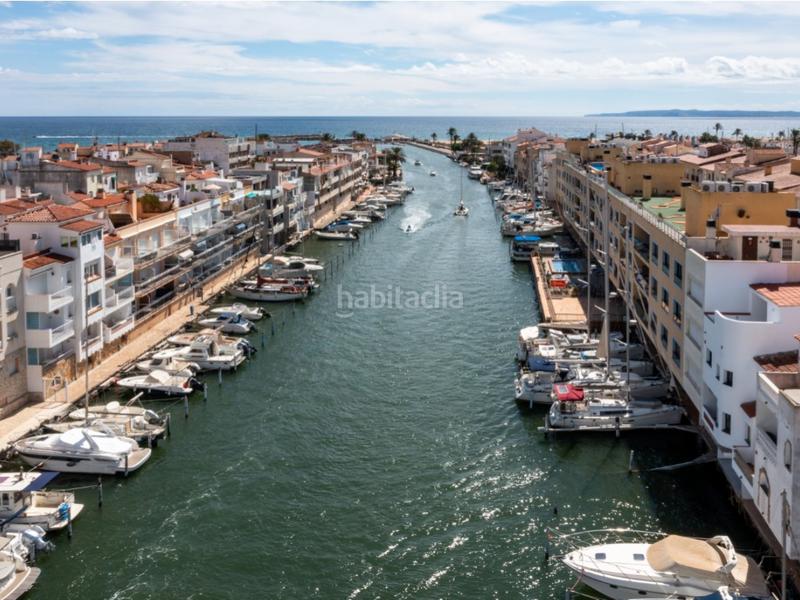 Foto 2065af15-9d12-421a-bfaa-c255ae97824f. Casa in sector cavall de mar 24-b in Salins - Cavall de Mar Empuriabrava