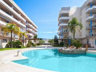 Apartament a Avenida del port canigo. Bonito apartamento de 2 dormitorios con piscina comunitaria