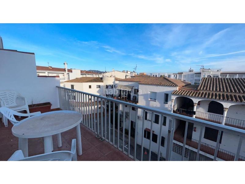 Foto 308c6b28-3a3e-45ec-81c0-5c81516ee135. Piccolo appartamento in sector poblat tipic/av. canal 19 in Empuriabrava