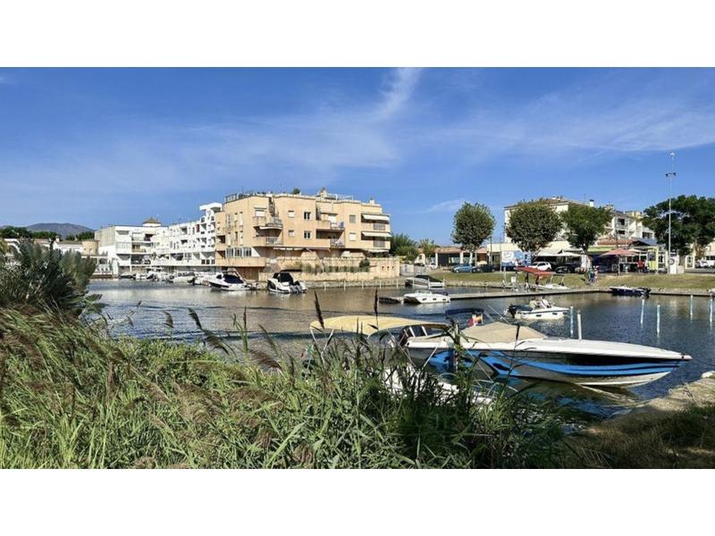 Foto bc4c9723-e2fd-48c7-90d5-da4f4308cd11. Àtic a Alberes Empuriabrava