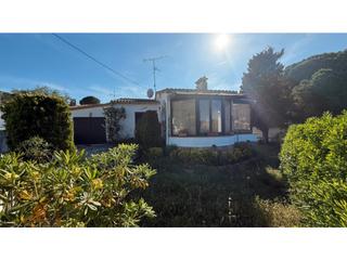 Casa a Calle neu, de la. Oportunidad  casa de una sola planta con gran terreno.