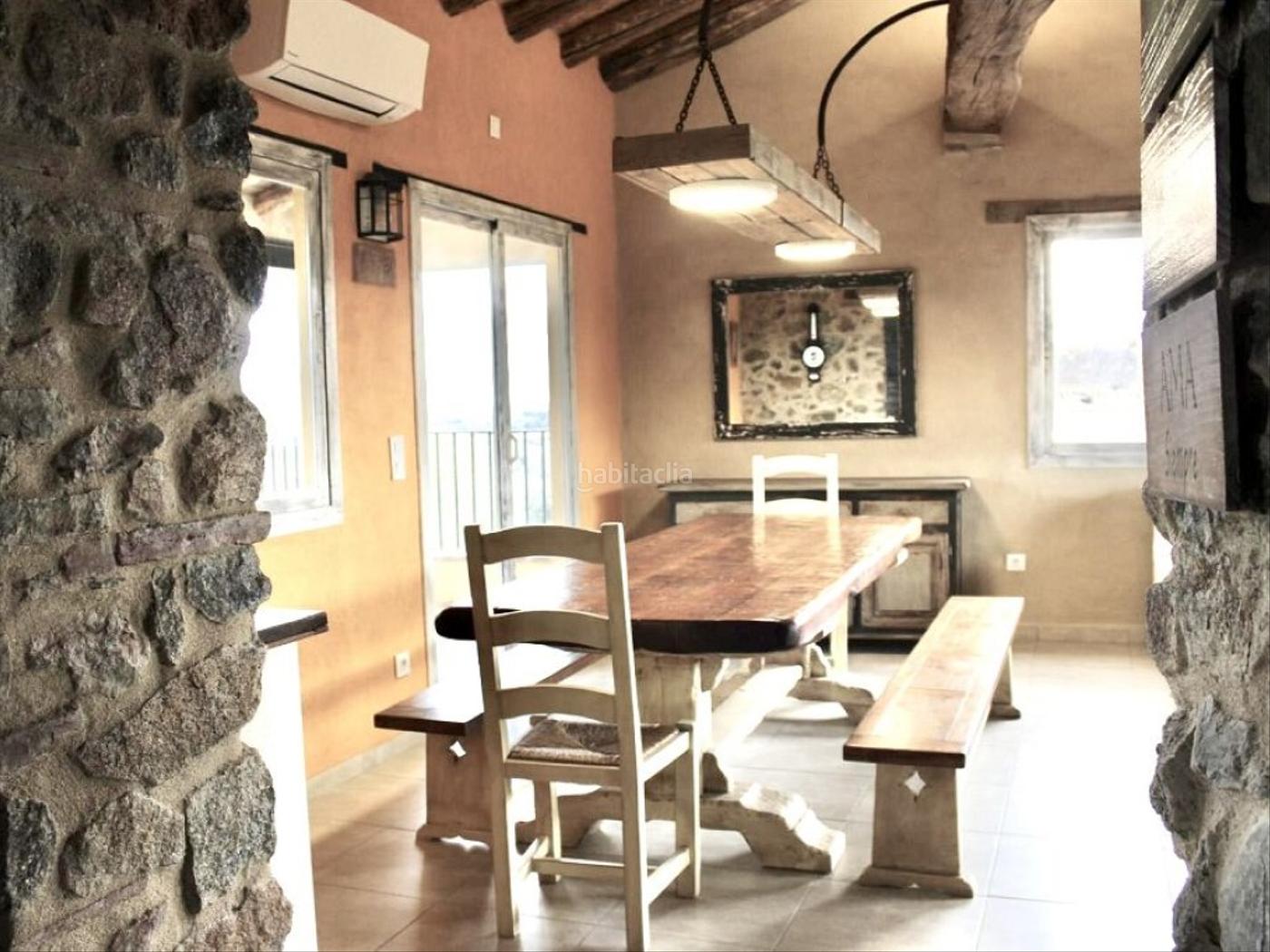 Vilartoli  Casa rustica con encanto con piscina a 30min del mar Sant Climent Sescebes