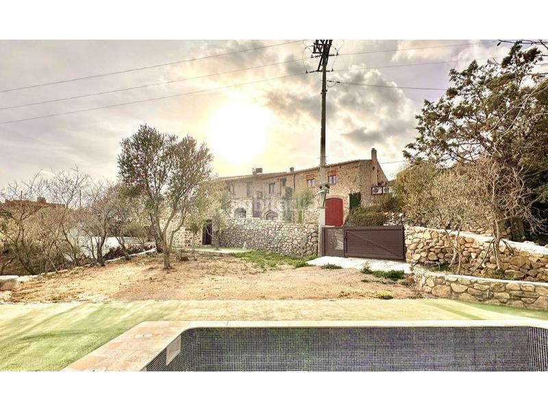 Foto d8a41df3-75a9-44a3-b394-77c03c594b3e. Casa en lugar vilartoli -veinat 9 vilartoli casa rustica con encanto con piscina a 30min del mar en Sant Climent Sescebes