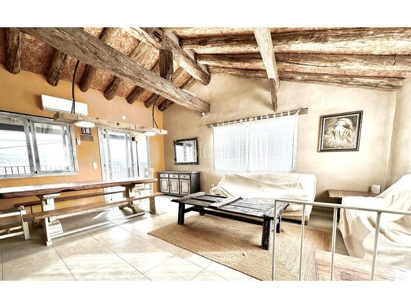 Foto f90c4a6f-3691-4725-90be-dfe80c021564. Casa en lugar vilartoli -veinat 9 vilartoli casa rustica con encanto con piscina a 30min del mar en Sant Climent Sescebes