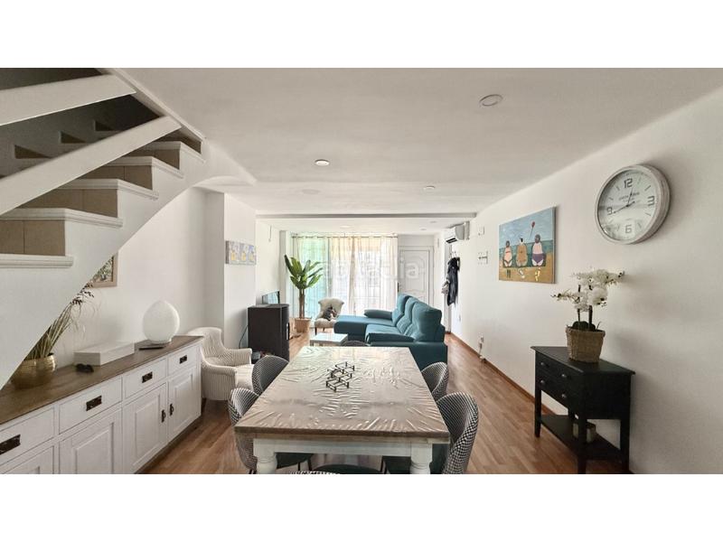 Foto 1f3ee124-88d6-4e15-92c0-0f1e7718fe61. Casa en sector empuries c 14-c casa reformada con estilo en Empuriabrava