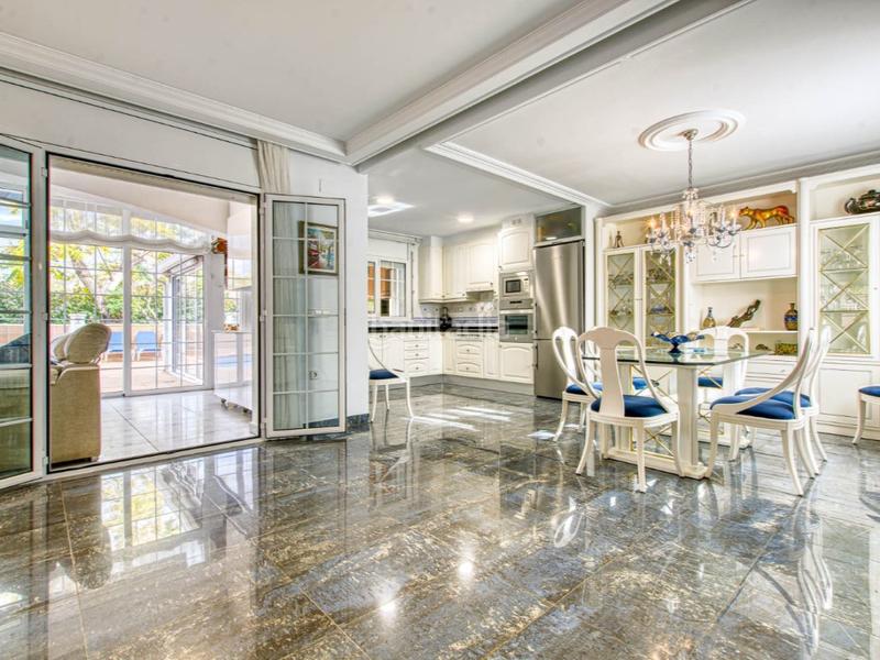Foto 8b8161ae-5575-4f93-b6b0-78d8fde0d475. Casa in carrer Requesens 125a in Requesens Empuriabrava