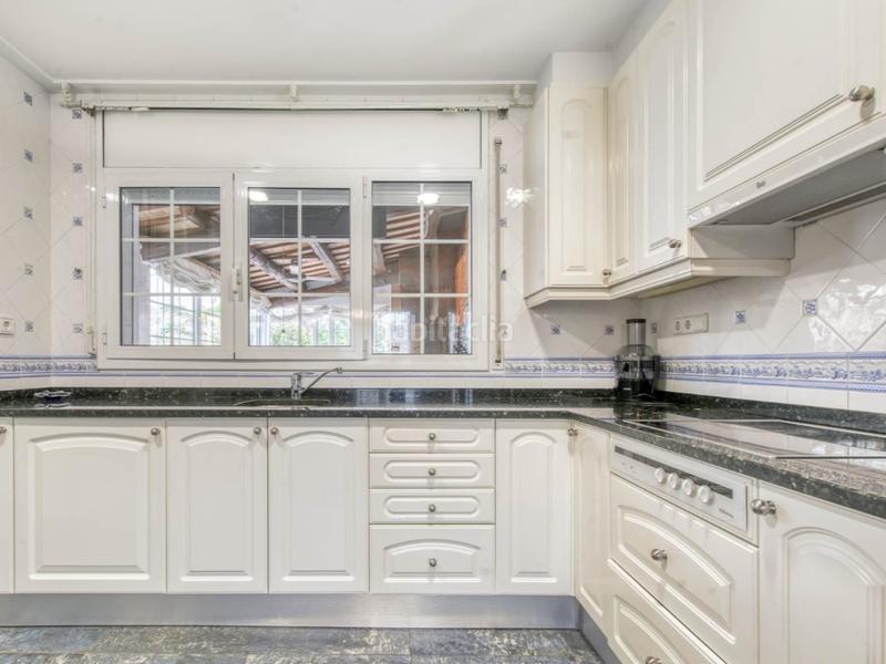 Foto b7696e02-4e30-4627-bbee-e240963b2ed5. Casa in carrer Requesens 125a in Requesens Empuriabrava