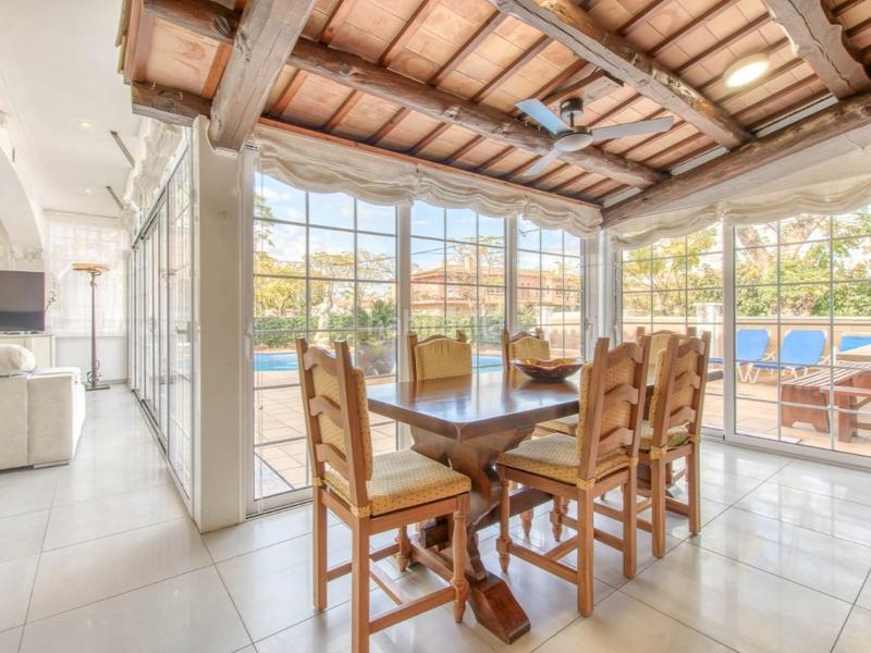 Foto eb091a8c-d71e-489f-89f8-7671011de234. Casa in carrer Requesens 125a in Requesens Empuriabrava