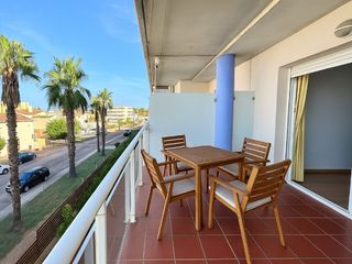 Appartement in Avenida del port canigo 15. Bonito apartamento de 2 dormitorios con piscina comunitaria
