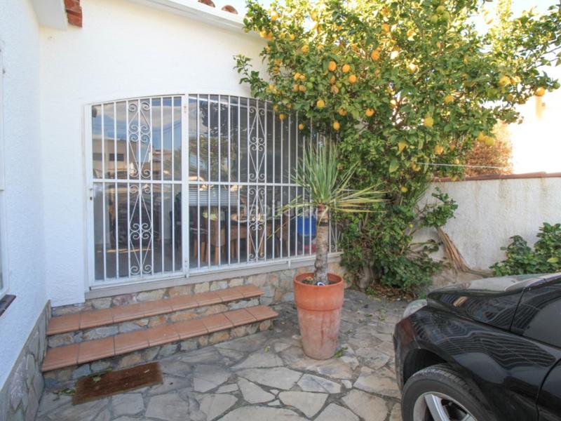 Foto 72571e45-e40d-4986-8812-f4b961971199. Maison dans sector empuries c 19-a dans Francolí - Freser - Noguera Empuriabrava