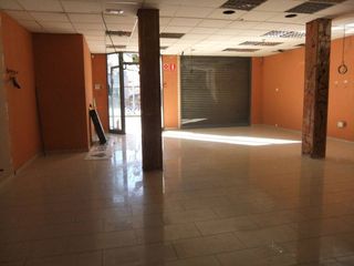 Alquiler Local Comercial  Sant cugat. Local en alquiler en crta. sant cugat