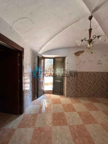 Foto 49a5983d-7937-42b6-bbc1-ea5bdd1396c0. Casa adossada a calle benegas lanzarote 57 a Barcarrota