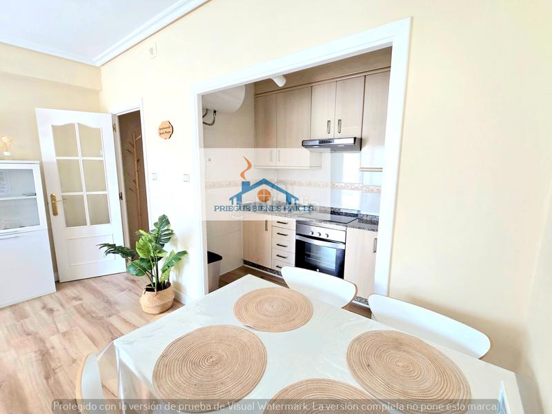 Foto fc738574-e78c-4021-87c7-1a0caf528639. Piso impresionante piso a 100ms de la playa 2 dorm , baño , garaje en Vigo