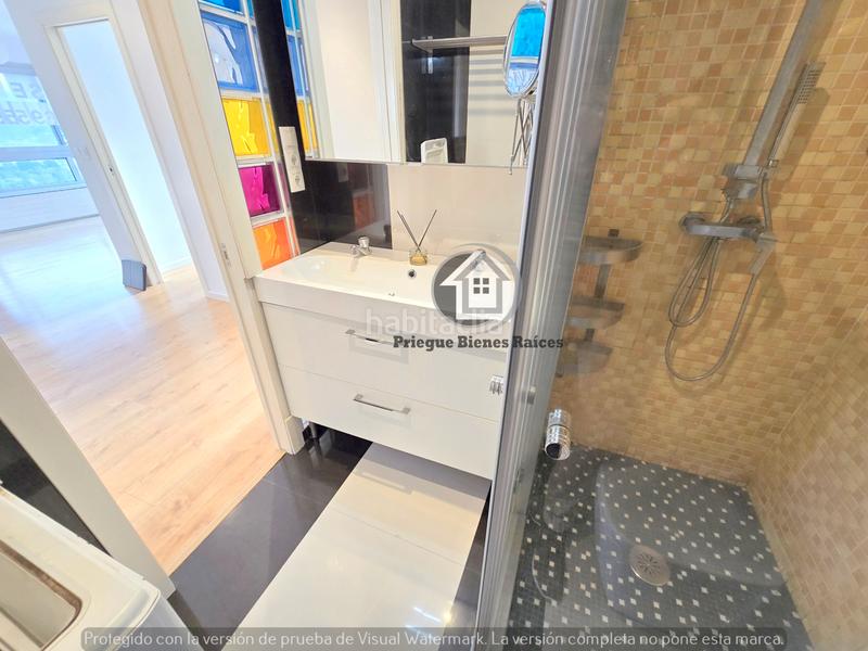 Foto 0cd900a4-1d17-4b4a-a99b-f602551afca2. Ático fabuloso piso 2 hab , baño , vistas , piscina en Vigo