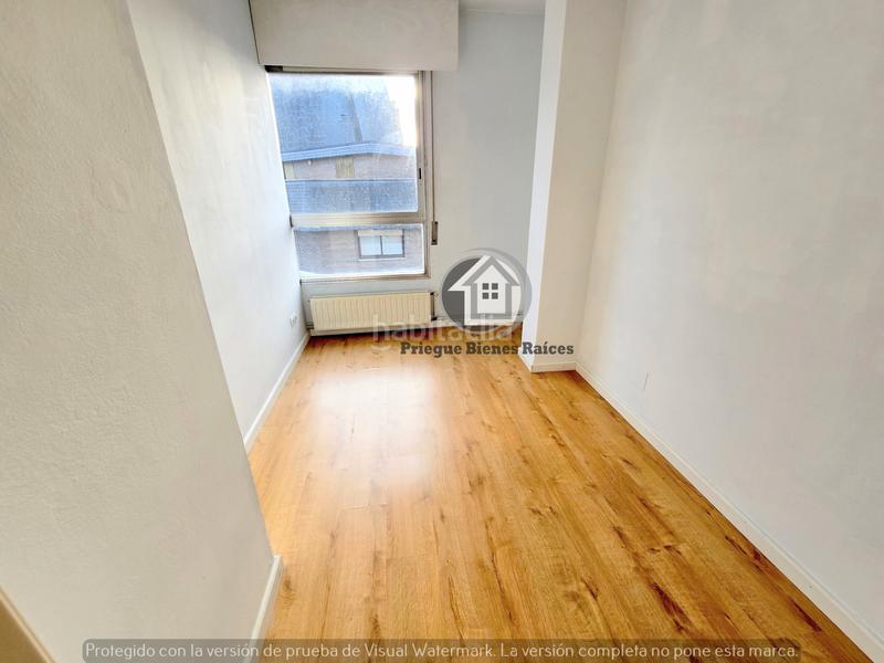 Foto a93d9968-cc2c-4d10-8e08-569e9067c781. Ático fabuloso piso 2 hab , baño , vistas , piscina en Vigo