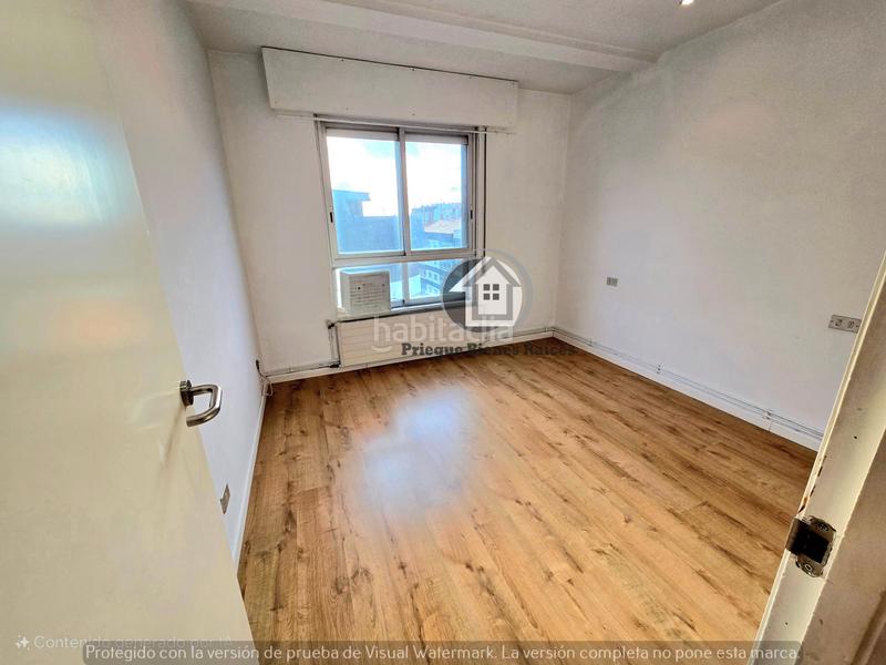 Foto ad25a256-1f40-48fa-856a-76388619193d. Ático fabuloso piso 2 hab , baño , vistas , piscina en Vigo