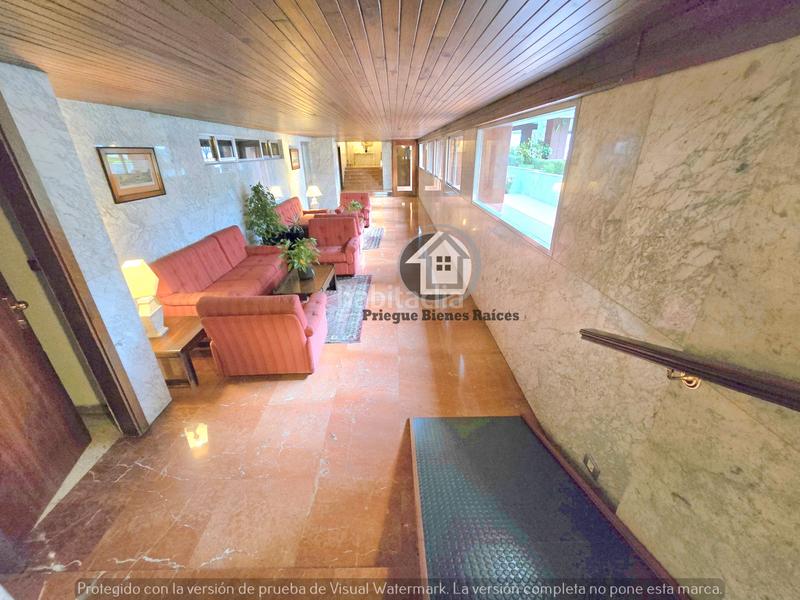 Foto fb9a4511-fde1-49f7-adb4-65975572376f. Ático fabuloso piso 2 hab , baño , vistas , piscina en Vigo